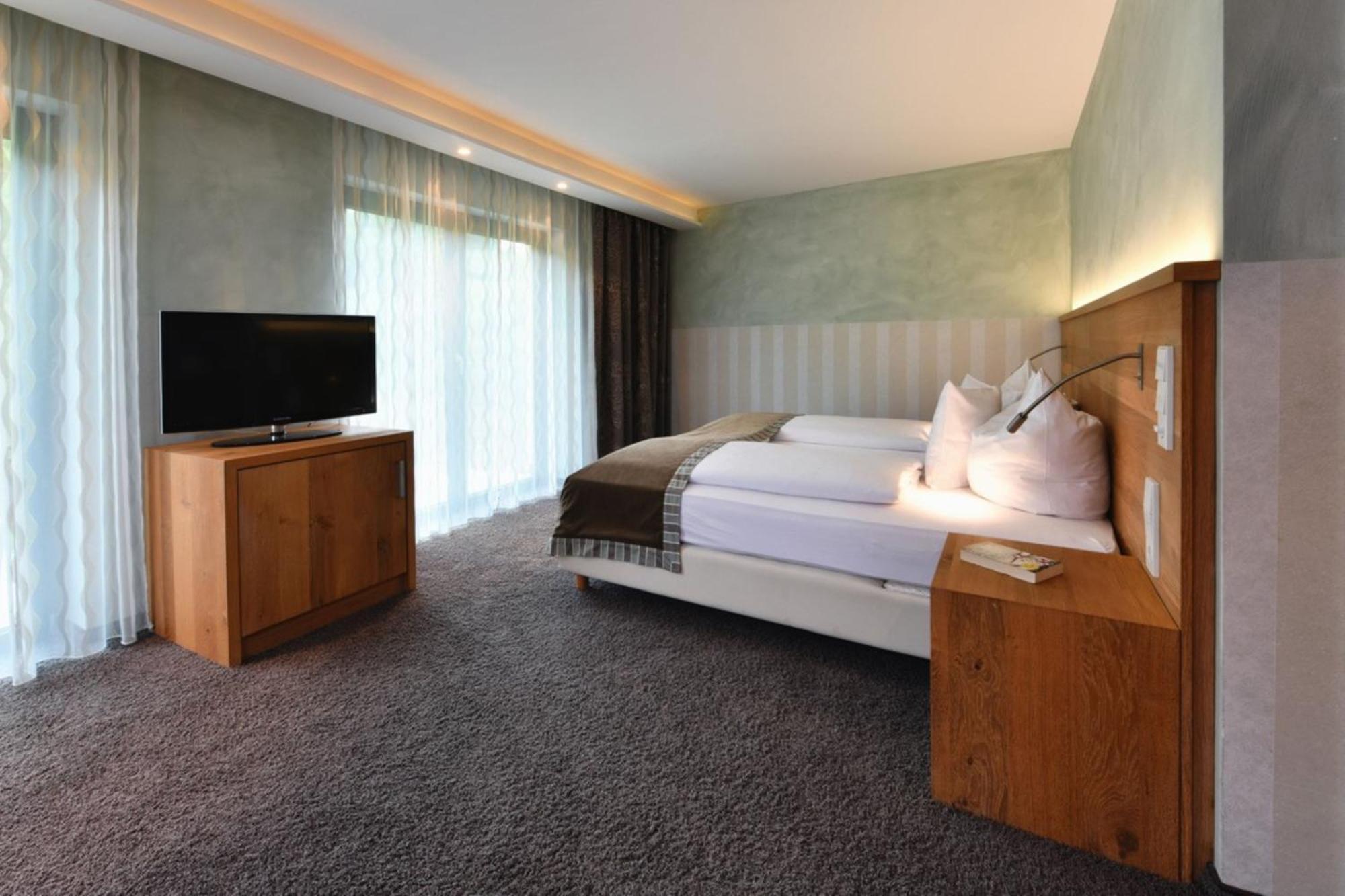 Hotel Rebenhof Baden-Baden Buitenkant foto
